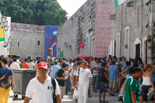 Unha imaxe do recinto da Feira este domingo, derradeiro día