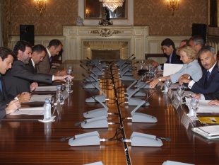 A Comisión cos representantes dos gobernos español e galego, este luns en Madrid