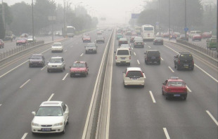 A contaminación producida polo tráfico e polas industrias ten especial incidencia en Galiza