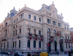 Edificio da Bizkaiko Foru Aldundia (Deputación Foral de Biscaia), en Bilbao